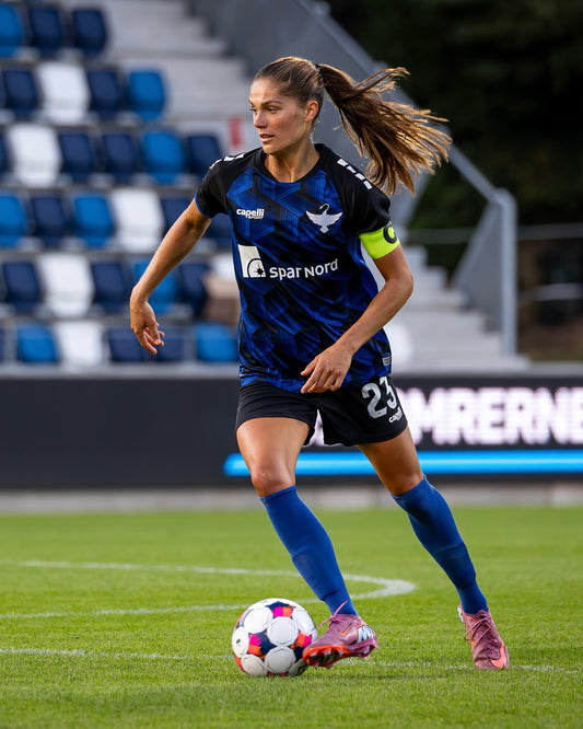 HJEMMEBANETRØJE 25/26